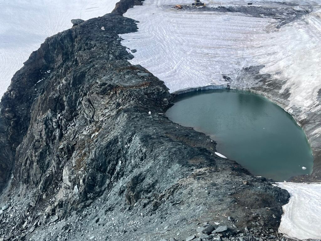 002ce77a db32 4835 be10 3f57646327ac