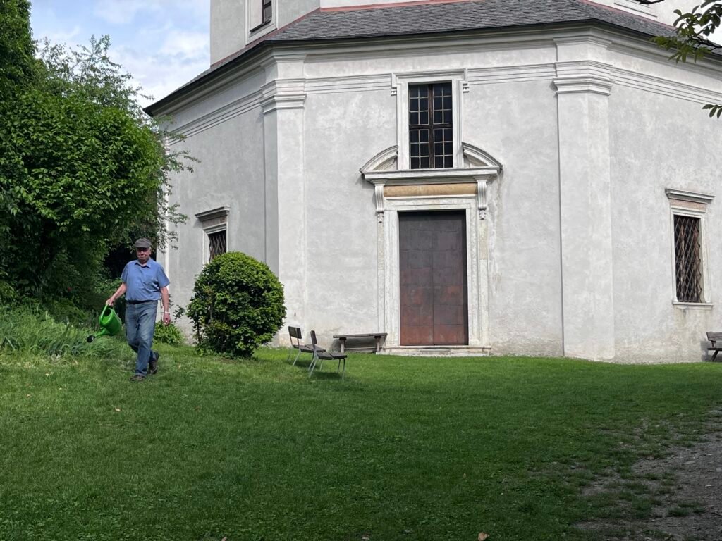 The Way of the Cross / Kreuzweg
薩比奧納修道院建築群（Säben Abbey）坐落於義大利南蒂羅爾的克勞（Klausen/Chiusa）上方