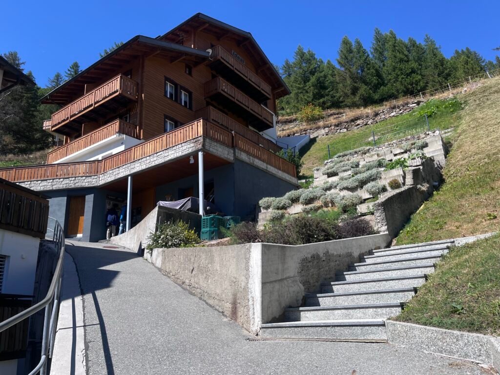https://www.chalet-ideal.ch/en/