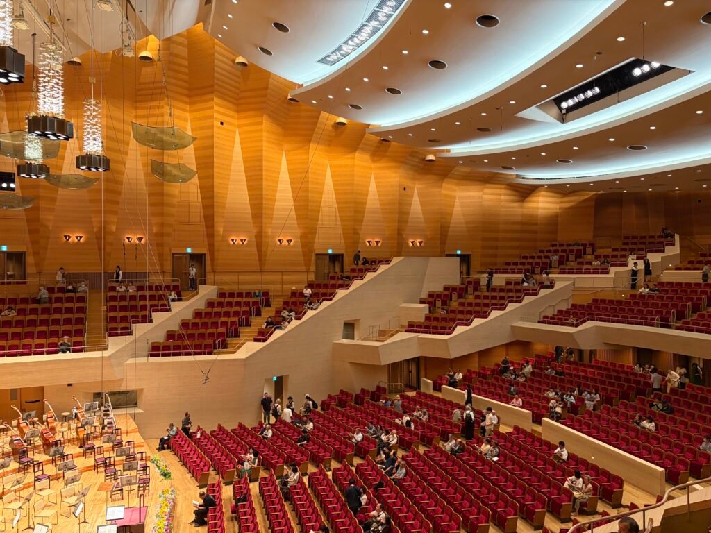 三得利音樂廳suntory hall