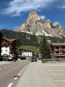 Alta Badia山谷中的 Corvara小鎮